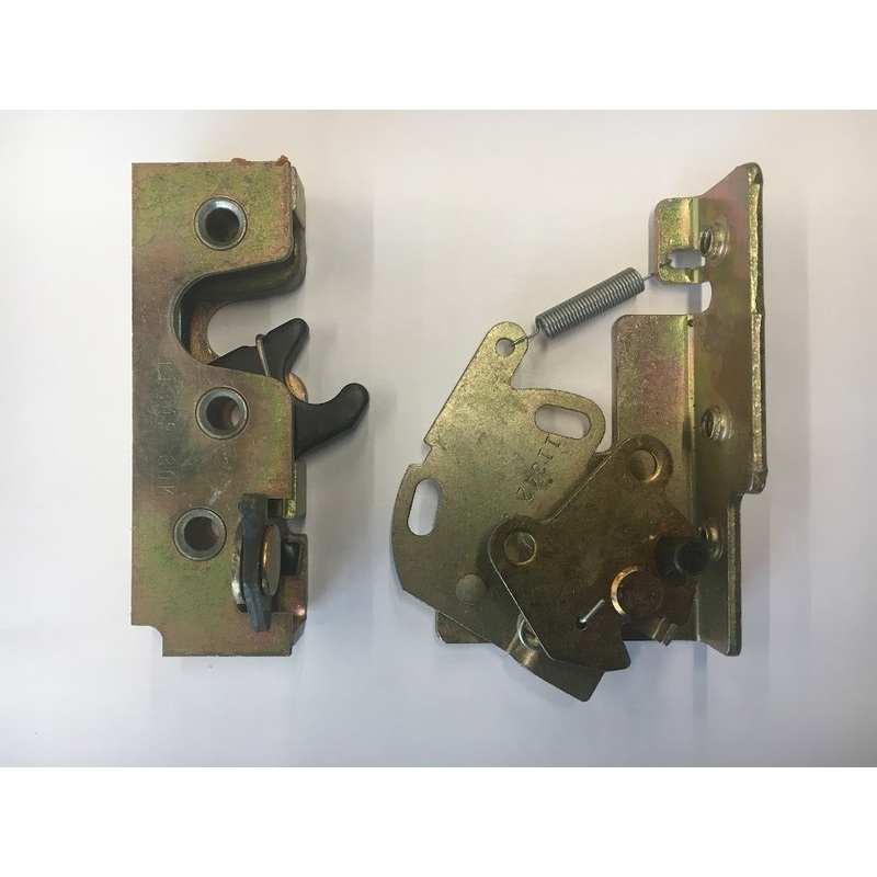 Airstream Trimark Door Lock Latch and Linkage – 381283