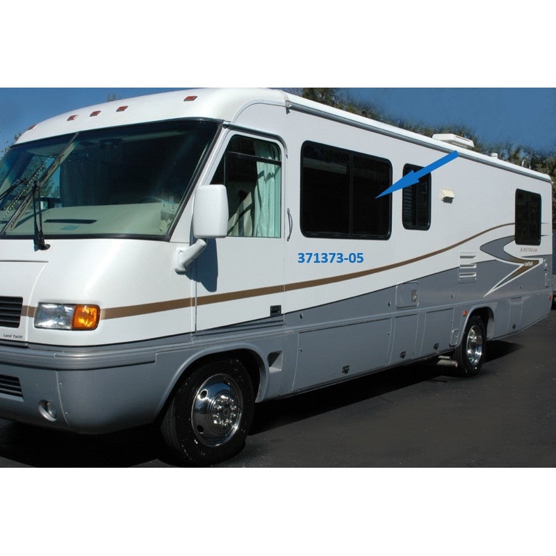 Airstream 29.75 x 60.25 Horizontal Slide Window, Roadside – 371373-05