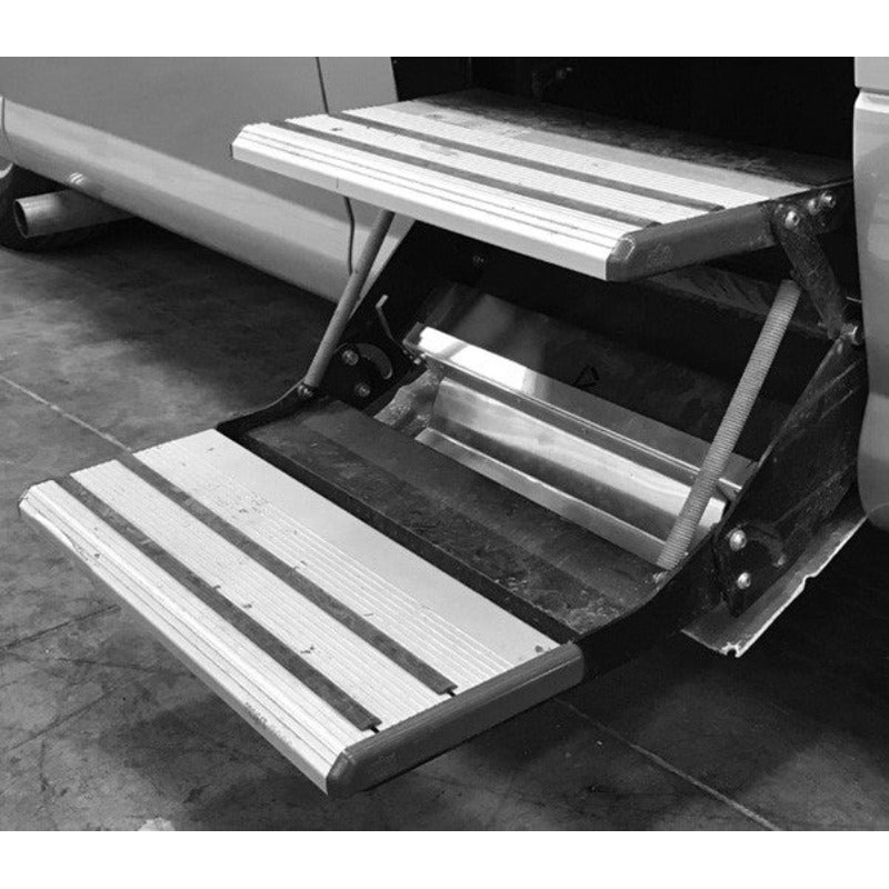 Airstream Project 2000 Powered Double Step – 513040