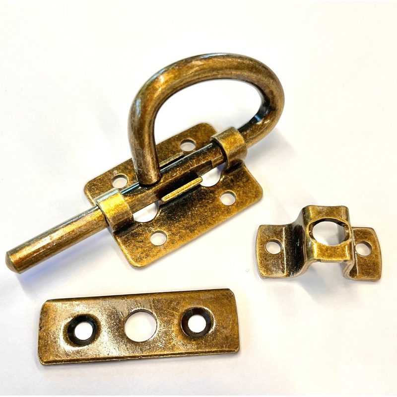 Airstream Bunk & Table Latch with Flat U-Strike, Antique Brass – 381109-01