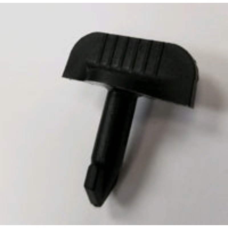 Airstream Interstate Quarter-Turn Hitch Cover Fastener – 382394-03