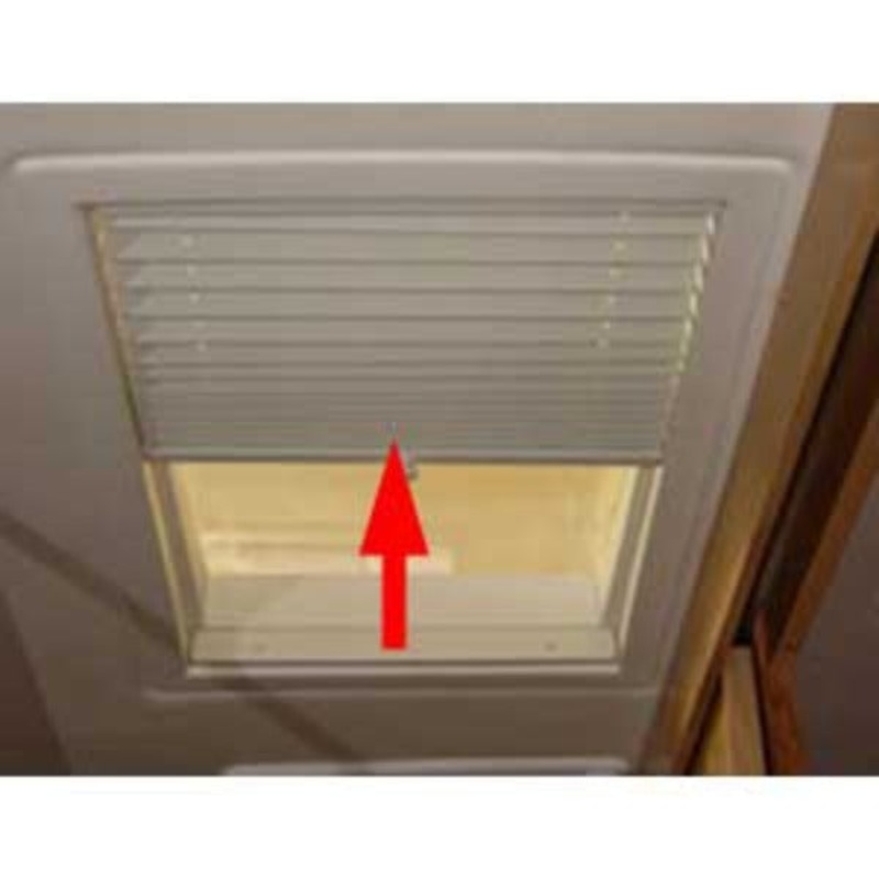 Airstream Skylight Shade 12-3/4 x 21-1/4, White – 702804-01