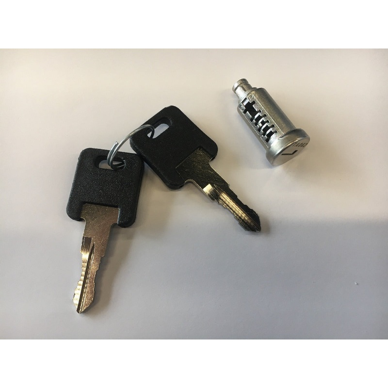 Airstream Lock Cylinder with 2 Keys, Random Code – 381547-104