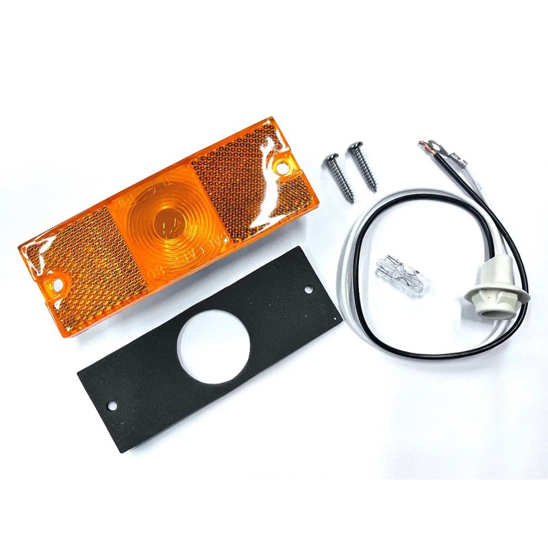 Airstream Motorhome Side Reflector Lamp, Amber – 500892