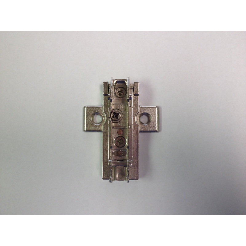 Airstream Grass Hinge Base Plate, Short – 381607-12