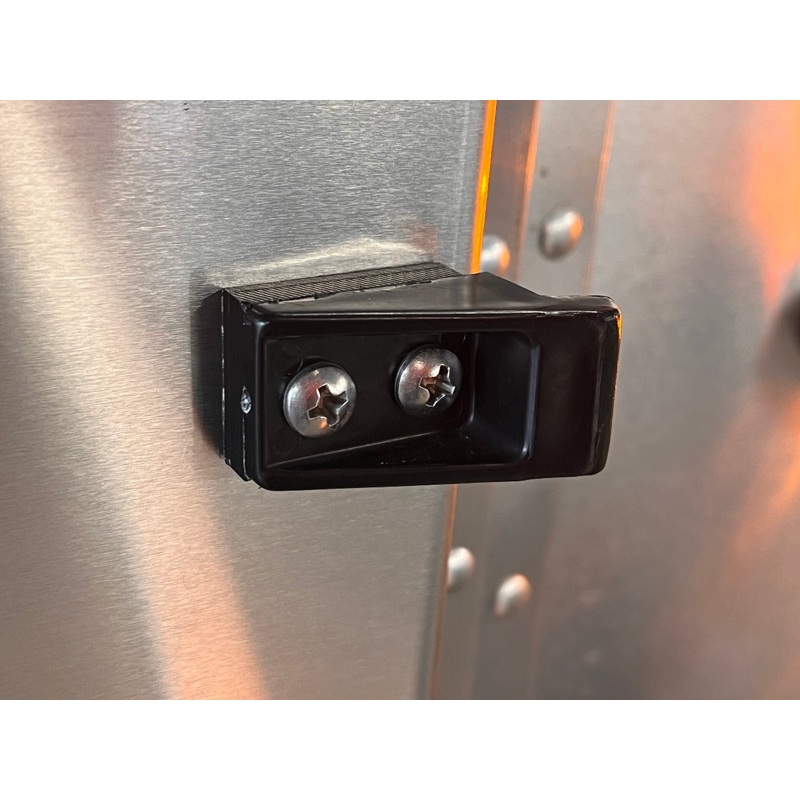 Airstream Hold Back Catch Plate – 201056