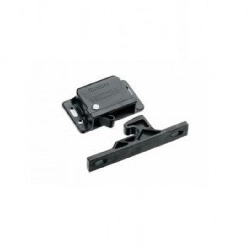 Airstream Catch Grabber Door Latch, 5 LB – 381228-02