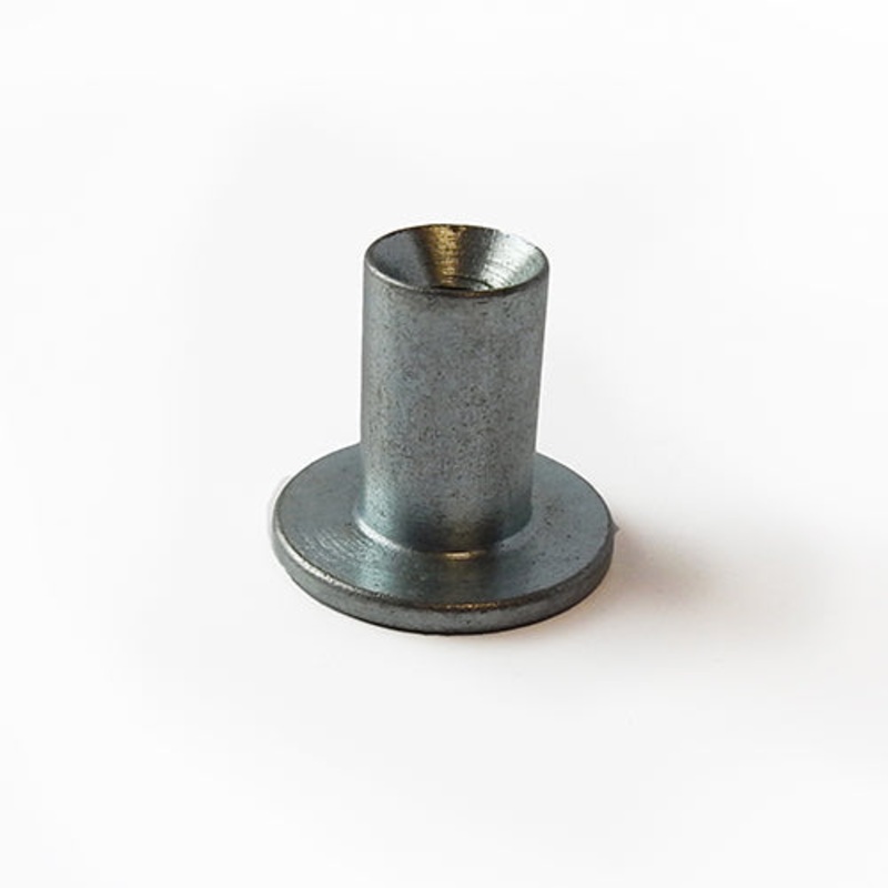Airstream Pivot Pin for Aluminum Double Step Assembly – 680226