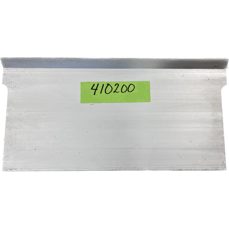 Airstream Lower Plate for Aluminum Double Step Assembly – 410200