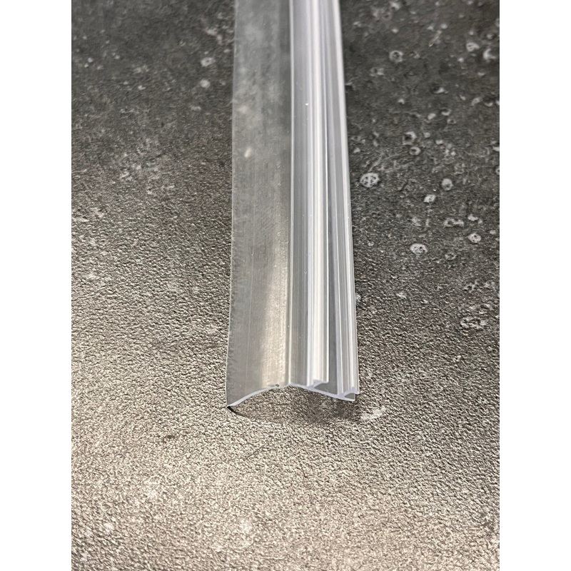 Airstream Drip Vinyl Shower Door Sweep – 703911-100