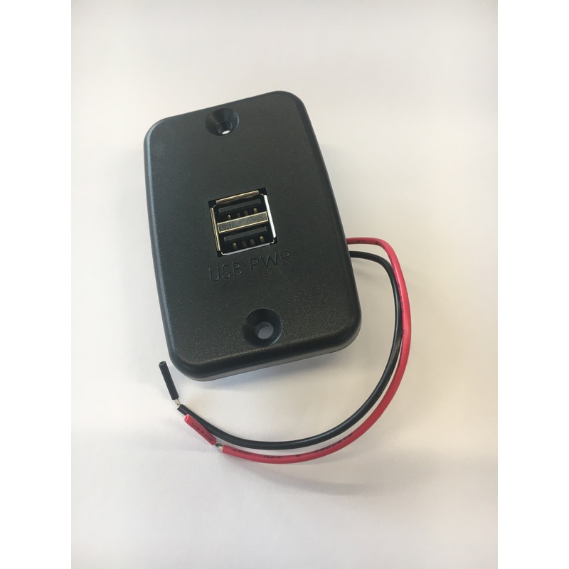 Airstream Poly Fused USB Power Inlet, Black – 513331