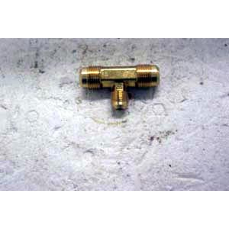 Airstream 5/8 x 5/8 x 3/8 Brass Tee for Propane System – 600000