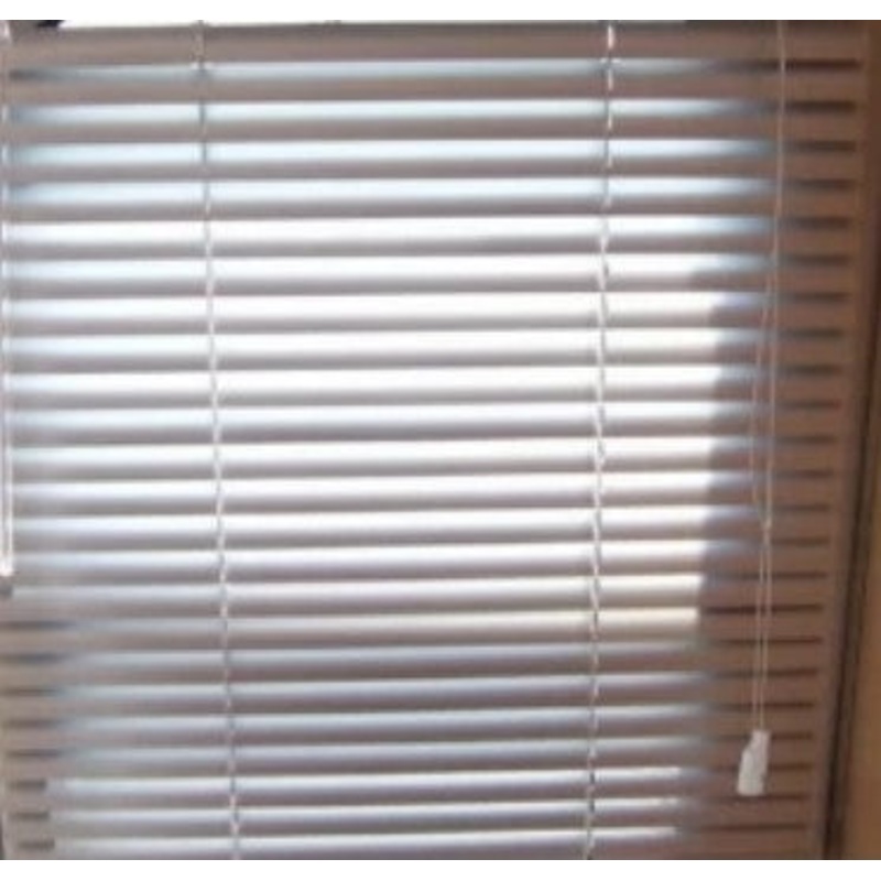 Airstream 27.50 x 22 Brushed Aluminum Blind – 703191-07