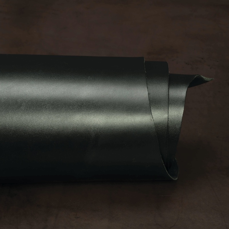 Black Haircell Plate V-Cut Double Shoulders
