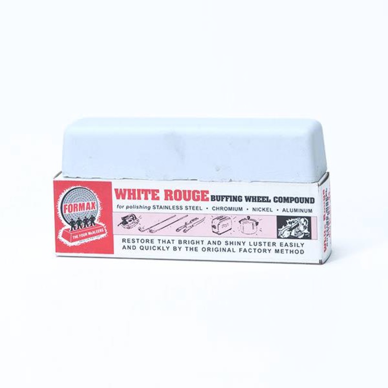 White Rouge Cake