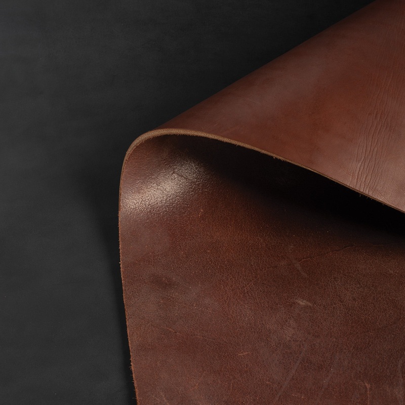 CHAHINLEATHER English Bridle Leather, Single Shoulder, 12/13 oz.